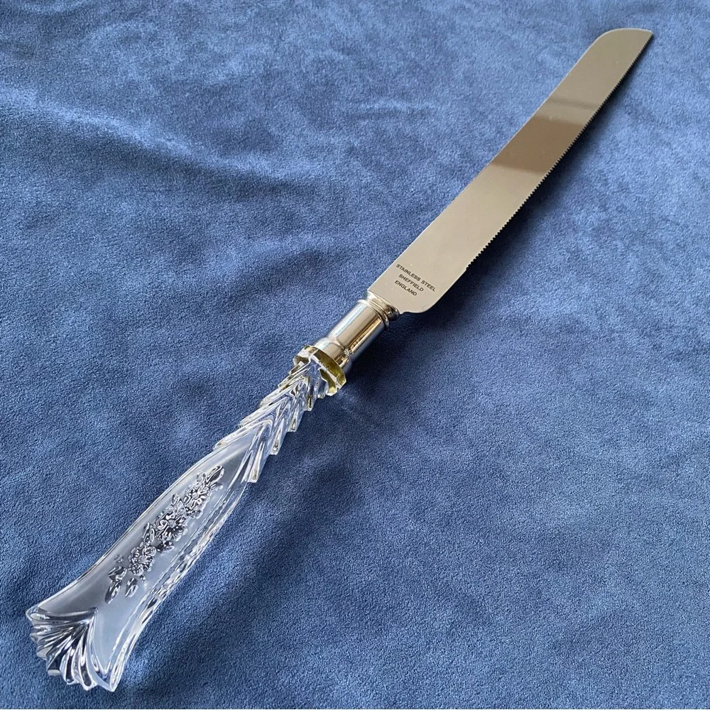 Hollywood Regency Style Sheffield England Crystal Diamond Cut Handle Cake Knife